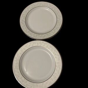 Lenox Opal Innocense porcelain desert plates (2),